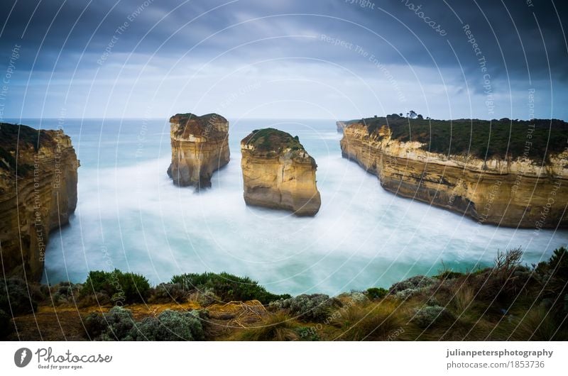 Loch Ard Schlucht an der Great Ocean Road Ferien & Urlaub & Reisen Tourismus Strand Meer Wellen Natur Landschaft Himmel Park Felsen Küste Straße dunkel