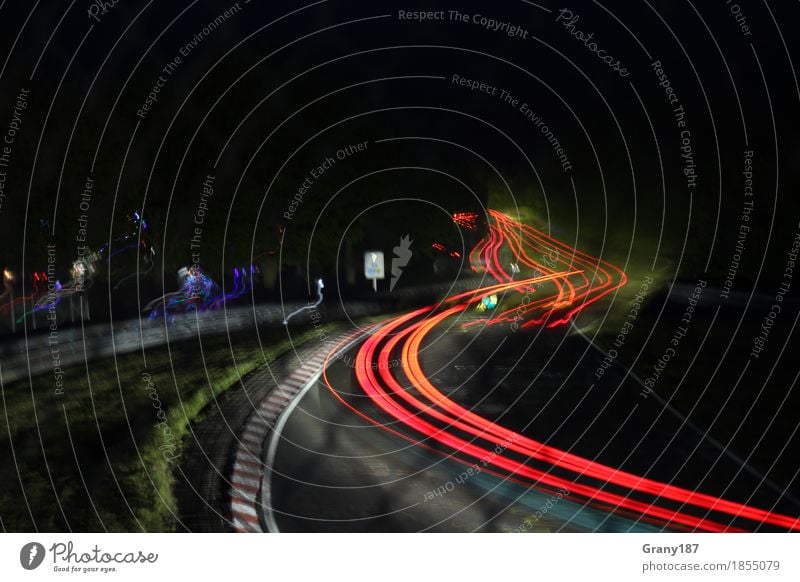 Nordschleife at Night Lifestyle Freude Glück Freizeit & Hobby Motorsport Abenteuer Freiheit Sommer Nachtleben Rennbahn Autofahren Autobahn Sportwagen entdecken