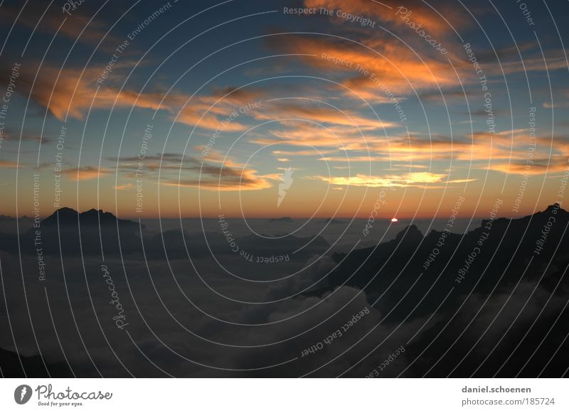 Plätzchen backen Sinnesorgane Erholung ruhig Ferien & Urlaub & Reisen Ferne Freiheit Berge u. Gebirge Klettern Bergsteigen Himmel Nachthimmel Horizont