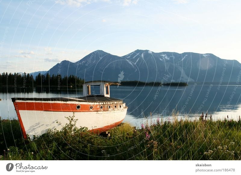 atlin Erholung ruhig Angeln Ferien & Urlaub & Reisen Tourismus Ferne Sommer Insel Berge u. Gebirge Natur Landschaft Wasser Schönes Wetter Gletscher Seeufer