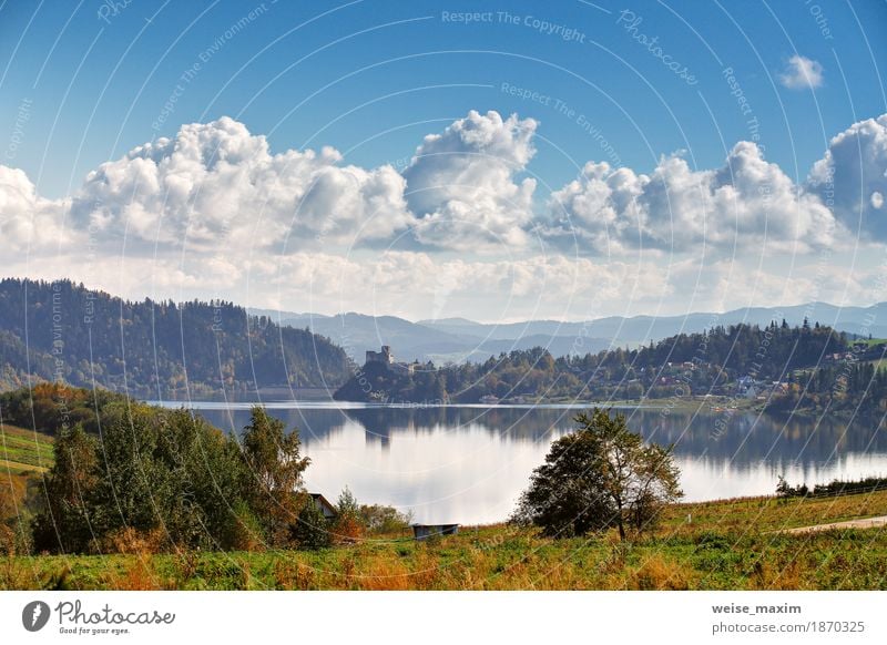 Polen Herbst Hügel. Sonniger Oktober-Tag im Bergdorf Ferien & Urlaub & Reisen Tourismus Ausflug Ferne Freiheit Sightseeing Sommer Berge u. Gebirge Haus