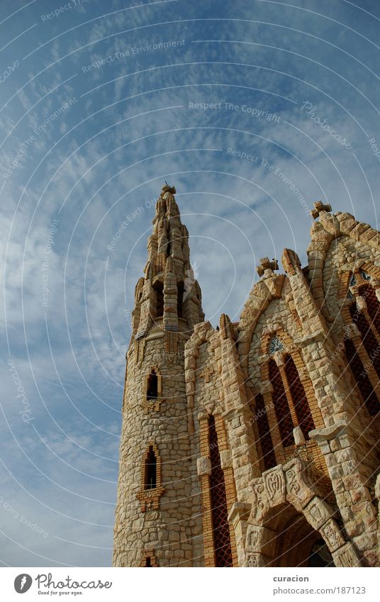 Santuario de Santa María Magdalena Zufriedenheit Sinnesorgane Trauerfeier Beerdigung Skulptur Inspiration Himmel Wolken Novelda Alicante Valencia Spanien Europa