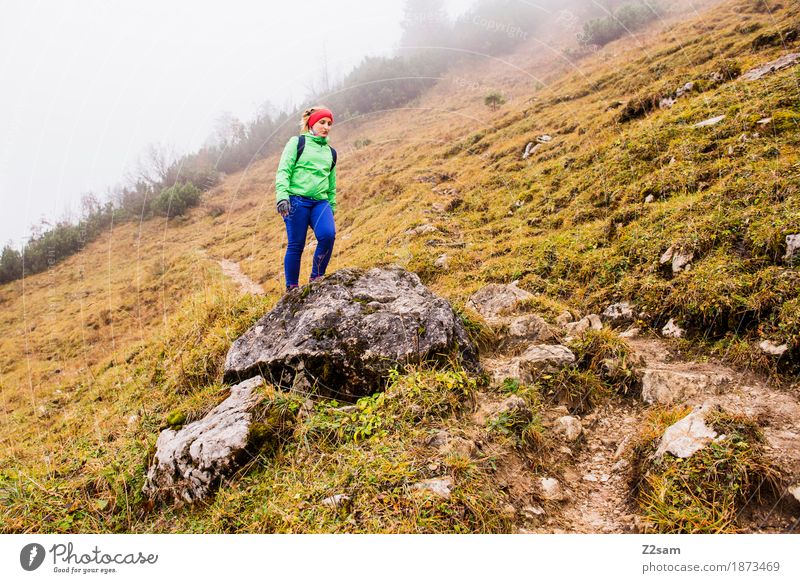 Frühling? Lifestyle Freizeit & Hobby Ferien & Urlaub & Reisen Ausflug Abenteuer Berge u. Gebirge wandern Sport Frau Erwachsene 30-45 Jahre Landschaft Herbst