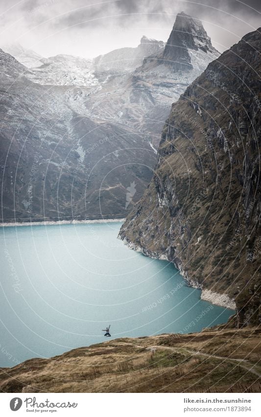 Freudensprünge Leben Wohlgefühl Freizeit & Hobby Ausflug Abenteuer Ferne Freiheit Sport androgyn 1 Mensch Landschaft Herbst Alpen Berge u. Gebirge Gipfel