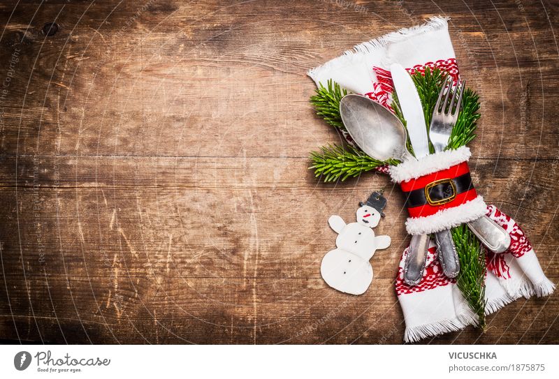 Tischdekoration zu Weihnachten Ernährung Festessen Geschirr Besteck Messer Gabel Löffel Stil Design Freude Häusliches Leben Innenarchitektur