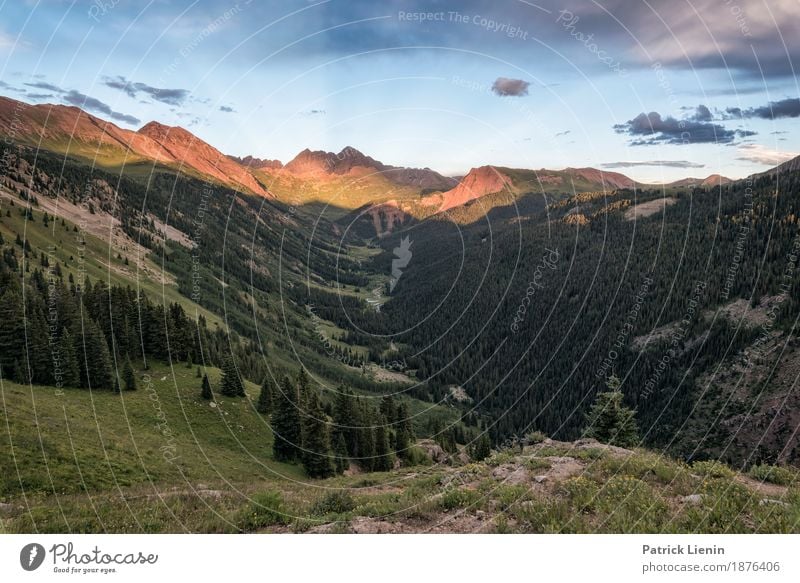 Maroon Bells Leben Wohlgefühl Ferien & Urlaub & Reisen Abenteuer Ferne Sommer wandern Umwelt Natur Urelemente Luft Himmel Wolken Sonnenaufgang Sonnenuntergang