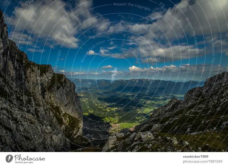 Alpenpanorama Ferien & Urlaub & Reisen Freiheit Sommerurlaub Berge u. Gebirge wandern Klettern Bergsteigen Landschaft Wolken Menschenleer atmen beobachten