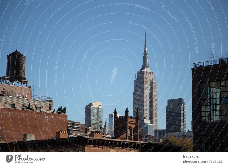 keine wolken über nyc. Ferien & Urlaub & Reisen Tourismus Sightseeing Städtereise Häusliches Leben New York City USA Stadt Stadtzentrum Haus Hochhaus Mauer Wand