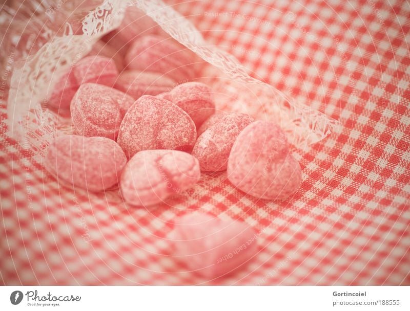 Sweethearts Lebensmittel Süßwaren Bonbon Ernährung Valentinstag Herz lecker retro süß rot weiß Zucker Liebe Liebesgruß Tüte Geschmackssinn genießen kariert