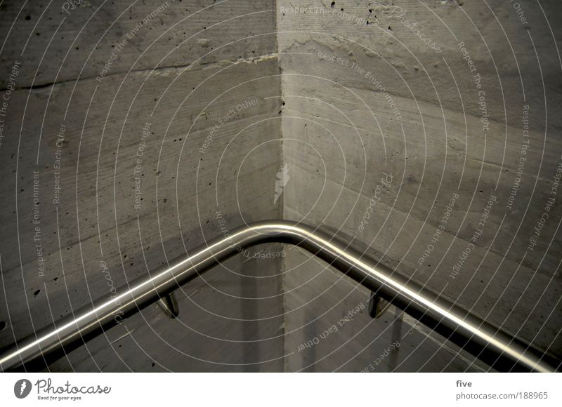 in die ecke Haus Mauer Wand eckig kalt rund grün Treppenhaus Treppengeländer Geländer Farbfoto Innenaufnahme Detailaufnahme