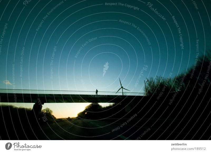 A 2 Autobahn Straße Straßenverkehr autobahnbrücke Brücke Güterverkehr & Logistik Personenverkehr fahren Ferien & Urlaub & Reisen Reisefotografie unterwegs