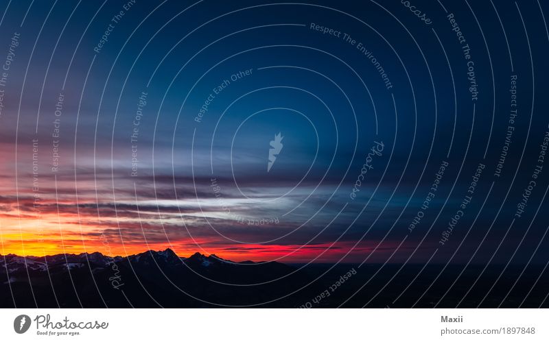 Abendhimmel am Alpenrand Umwelt Urelemente Erde Himmel Wolken Gewitterwolken Nachthimmel Sonne Sonnenaufgang Sonnenuntergang Berge u. Gebirge Wendelstein