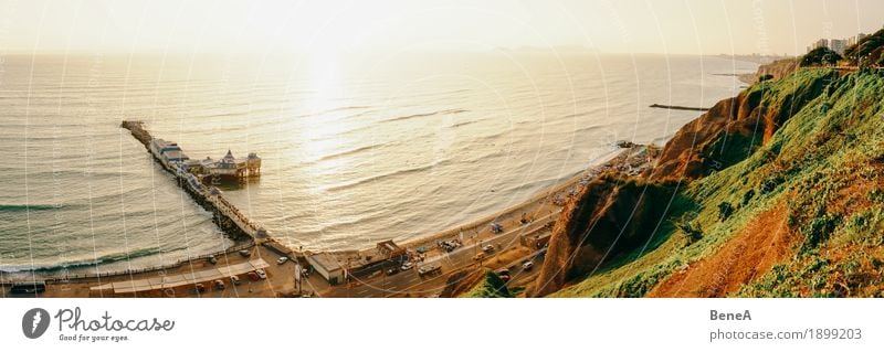 The coast of Lima Strand Wellen Küste Hafenstadt exotisch Ferien & Urlaub & Reisen Erde Peru Sonnenuntergang Strandleben Klippe Abenddämmerung Morgendämmerung