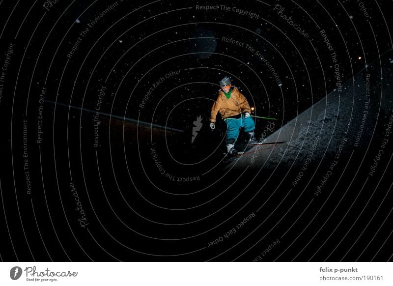 skifahren mal anders IV Lifestyle Sport Fitness Sport-Training Leichtathletik Sportler Skier Halfpipe maskulin Junger Mann Jugendliche Erwachsene 18-30 Jahre
