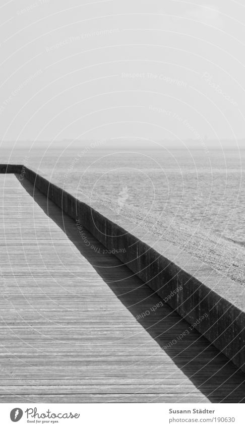 geradeaus gehts nach Sylt Landschaft Erde Sand Wasser Wellen Küste Strand Nordsee Promenade Holzfußboden Einsamkeit Sauberkeit Begrenzung Weitsicht aufräumen