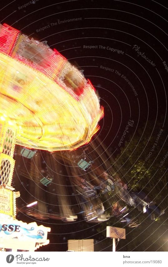 Ein Schöner Tag Jahrmarkt Kettenkarussell Nacht Licht Club Bewegung Feste & Feiern Diebels )