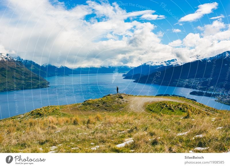 Wenn ein Traum wahr wird Freude Meditation Ferien & Urlaub & Reisen Ausflug Abenteuer Ferne Freiheit Expedition Insel Berge u. Gebirge wandern Junger Mann