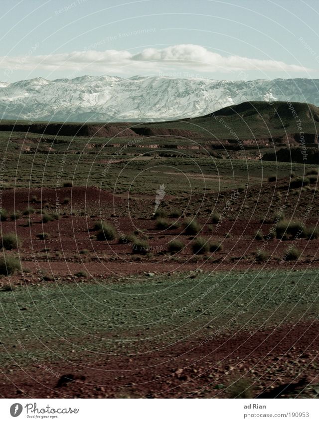 atlas Umwelt Natur Landschaft Erde Sand Luft Himmel Wolken Horizont Winter Schönes Wetter Eis Frost Schnee Wärme Schneebedeckte Gipfel Atlas Marokko Straße