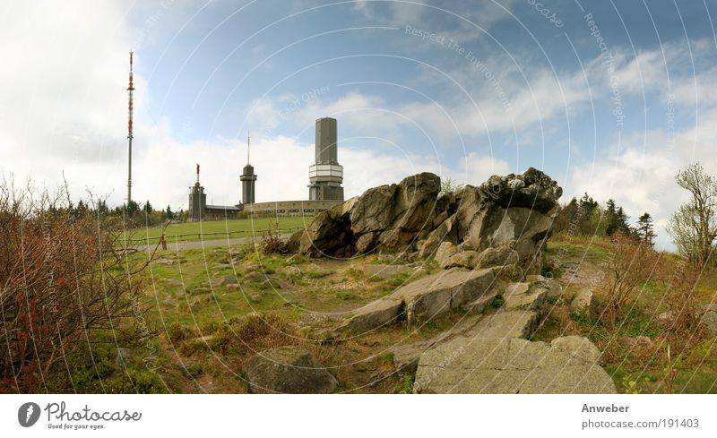 Großer Feldberg im Taunus mit Brunhildisfelsen Telekommunikation Umwelt Natur Landschaft Felsen Berge u. Gebirge Gipfel Hessen braun grün Stimmung Gras Stein