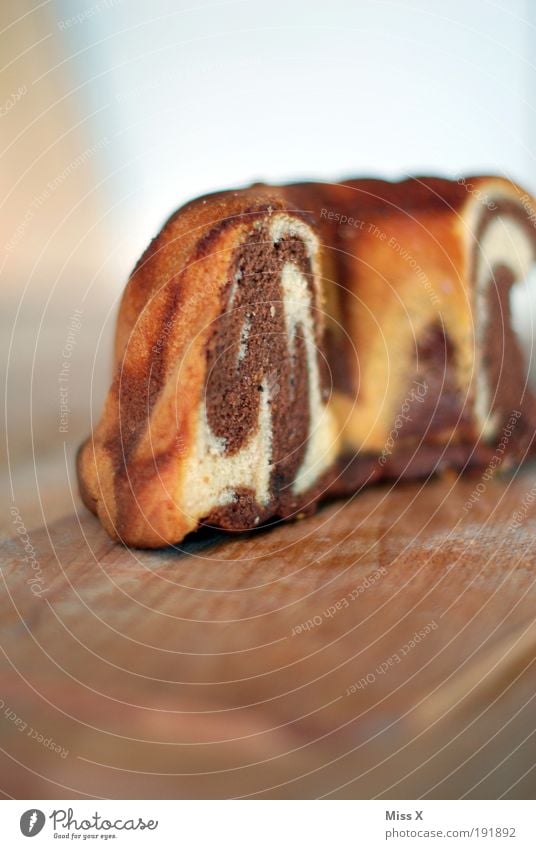 Hätt ich dich heut erwartet hätt ich .... Lebensmittel Teigwaren Backwaren Kuchen Ernährung lecker süß trocken Marmorkuchen selbstgemacht Farbfoto