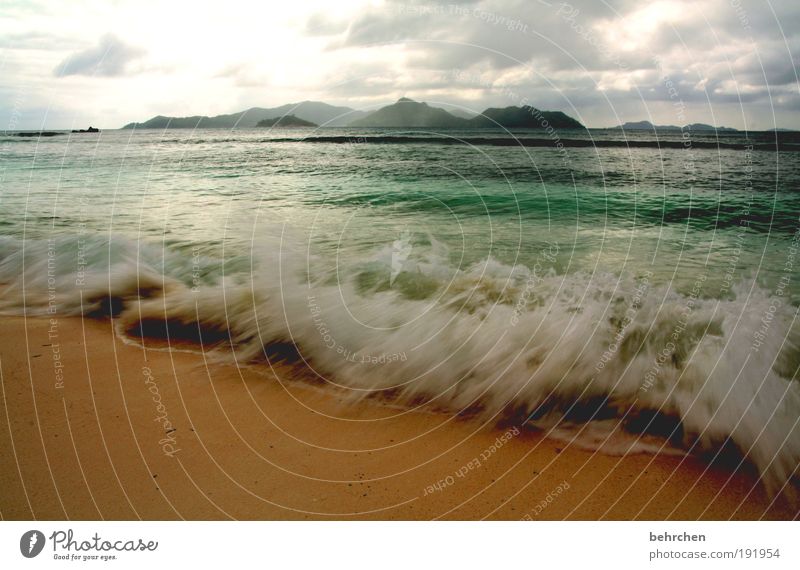 wassermusik Ferien & Urlaub & Reisen Tourismus Ferne Freiheit Natur Himmel Wolken Klimawandel Wind Wellen Strand Meer Indischer Ozean Insel Seychellen Praslin