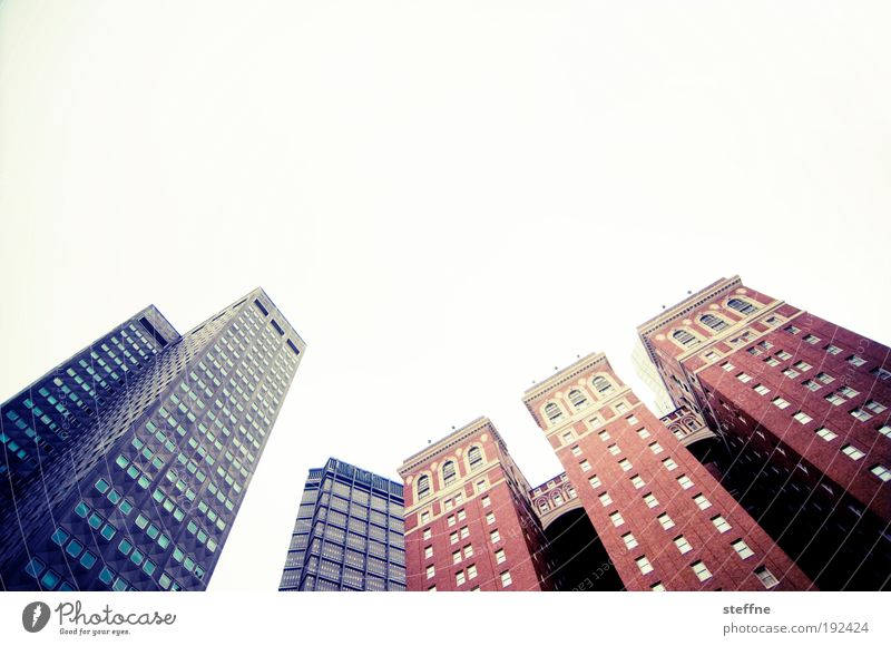 Die 3 Zinnen Wolkenloser Himmel Schönes Wetter Pittsburgh USA Stadtzentrum Skyline Hochhaus Mauer Wand Fassade Fenster Business Fortschritt Wachstum Farbfoto