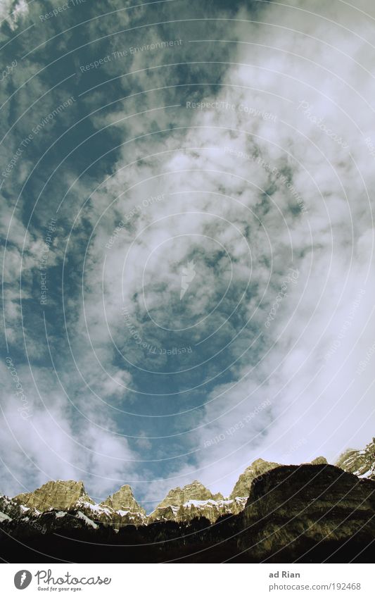 Churfirsten! Umwelt Luft Wasser Himmel Wolken Horizont Klima Wetter Schönes Wetter Unwetter Regen Felsen Alpen Berge u. Gebirge Gipfel Schneebedeckte Gipfel