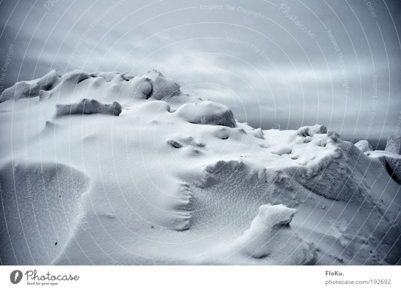 Kein grün in Sicht Umwelt Landschaft Urelemente Wolken Winter Klima Klimawandel schlechtes Wetter Eis Frost Schnee Gletscher kalt grau weiß Frustration