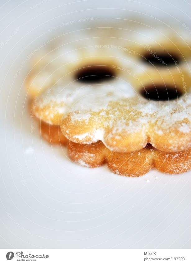 Zambickerl Lebensmittel Teigwaren Backwaren Süßwaren Marmelade Ernährung lecker süß Puderzucker Plätzchen Keks linzer augen Freisteller Farbfoto mehrfarbig