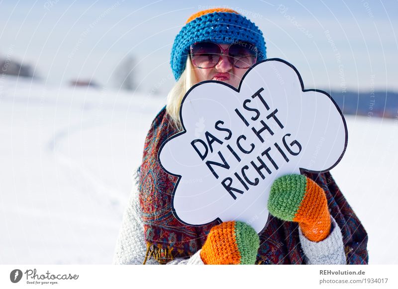 Jule | das ist nicht richtig Mensch feminin Junge Frau Jugendliche 1 18-30 Jahre Erwachsene Umwelt Natur Landschaft Himmel Winter Schnee Sonnenbrille Schal