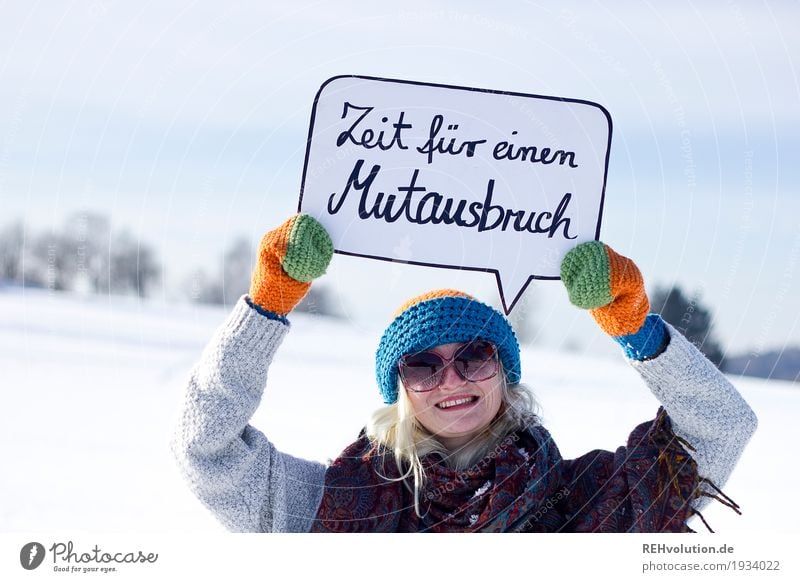 Jule | Zeit für einen Mutausbruch Stil Mensch feminin Junge Frau Jugendliche 1 18-30 Jahre Erwachsene Umwelt Natur Landschaft Winter Schönes Wetter Schnee Hügel