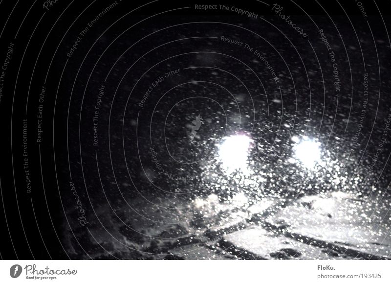 Ich mag nicht mehr! Urelemente Winter schlechtes Wetter Unwetter Eis Frost Schnee Schneefall Verkehr Verkehrsmittel Personenverkehr Autofahren Straße
