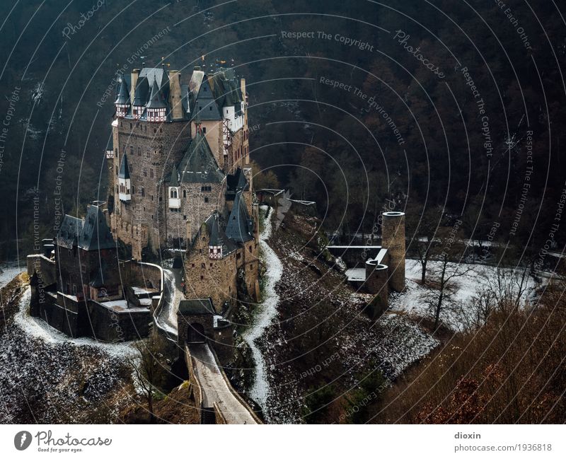 what eltz?! [4] Ferien & Urlaub & Reisen Tourismus Ausflug Sightseeing Winter Schnee Berge u. Gebirge wandern Traumhaus Wald Hunsrück Burg oder Schloss Bauwerk