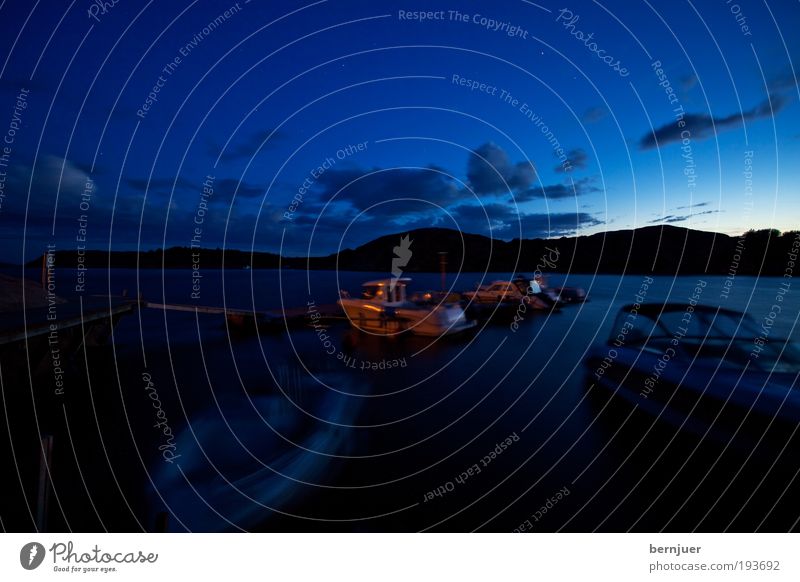 Schlafende Schiffe Wasser Nachthimmel Horizont Sonnenaufgang Sonnenuntergang Sonnenlicht Wetter Hügel Küste Fjord Nordsee Verkehr Schifffahrt Fischerboot