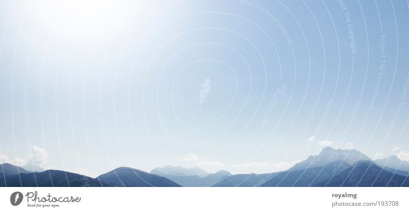 Hinter den 7 Bergen Umwelt Natur Landschaft Urelemente Erde Luft Himmel Wolkenloser Himmel Sonne Sonnenlicht Sommer Klima Klimawandel Wetter Schönes Wetter