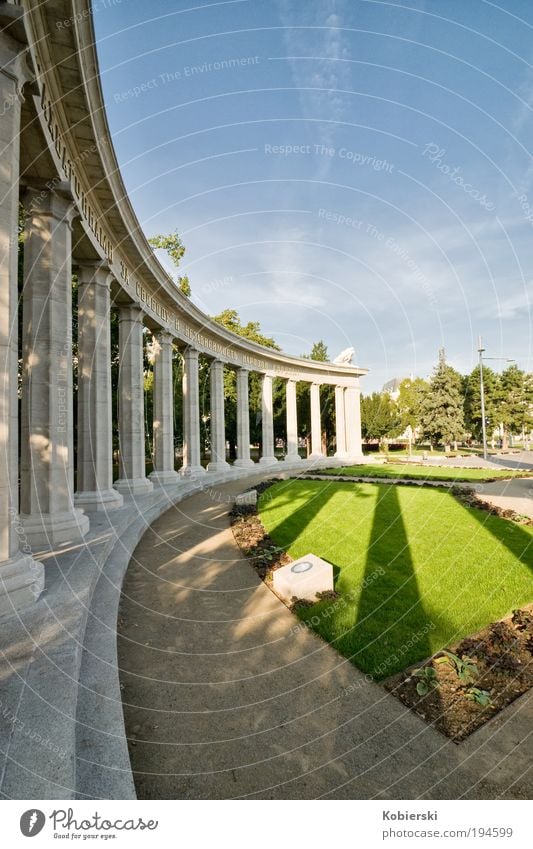 Heldendenkmal der Roten Armee Sightseeing Städtereise Park Wien Österreich Hauptstadt Platz Denkmal Opferbereitschaft Verantwortung achtsam Wachsamkeit