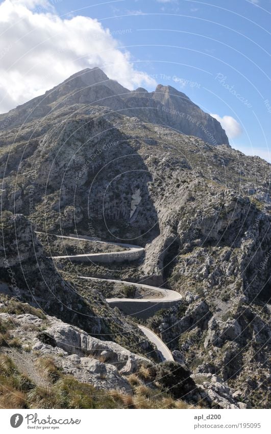 Schlangenlinien Umwelt Natur Landschaft Luft Himmel Sonne Klima Schönes Wetter Felsen Berge u. Gebirge atmen alt ästhetisch authentisch außergewöhnlich blau