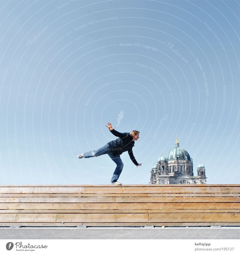 rufe engel 07 Mensch maskulin Mann Erwachsene Leben 1 Himmel Schönes Wetter Hauptstadt Kirche Dom Mauer Wand Dach Sehenswürdigkeit Wahrzeichen Denkmal fliegen