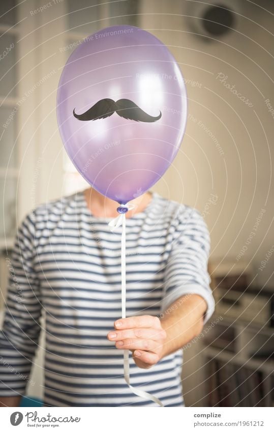 Monsieur Moustache Feste & Feiern Geburtstag Mensch maskulin Mann Erwachsene Bart 1 Oberlippenbart Behaarung Schnurrhaar Party fest Luftballon Farbfoto