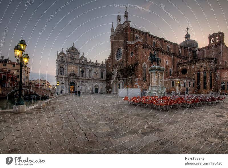 Campo Giovanni e Paolo Santissimi Venedig Stadt Altstadt Kirche Platz Brücke Bauwerk Gebäude Architektur Sehenswürdigkeit ästhetisch Farbfoto Gedeckte Farben