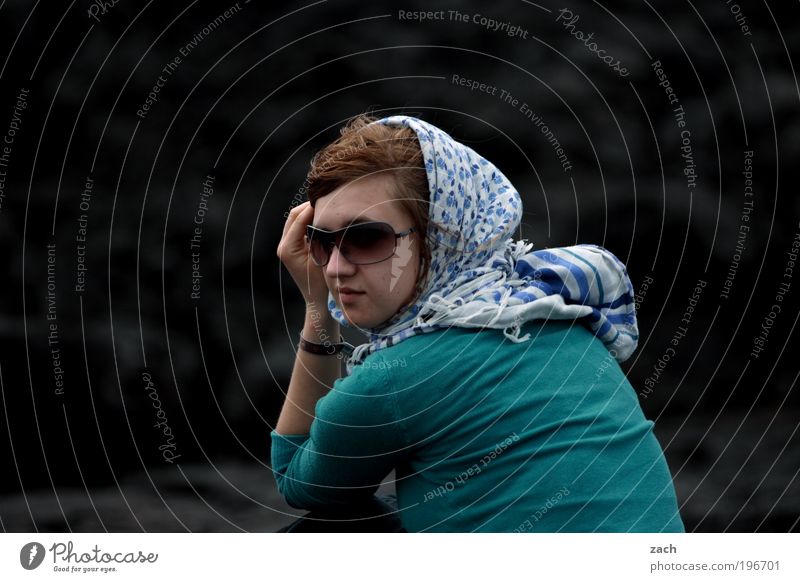 Blick zurück elegant Stil Gesicht Sommer Mensch feminin Junge Frau Jugendliche Erwachsene Kopf 1 18-30 Jahre Natur Vulkan Nationalpark Timanfaya Insel Lanzarote