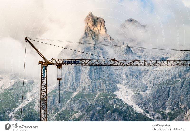 Instandsetzung der Dolomiten Ferien & Urlaub & Reisen Tourismus Ausflug Abenteuer Ferne Freiheit Berge u. Gebirge wandern Umwelt Natur Landschaft Pflanze Sommer