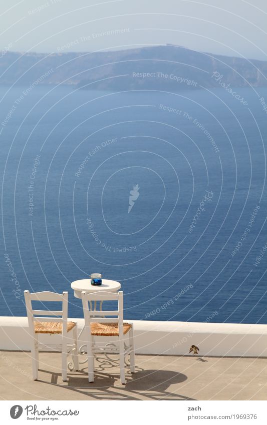 Sitzgelegenheit Ferien & Urlaub & Reisen Natur Wasser Wolkenloser Himmel Schönes Wetter Meer Mittelmeer Ägäis Insel Kykladen Santorin Caldera Oia Griechenland