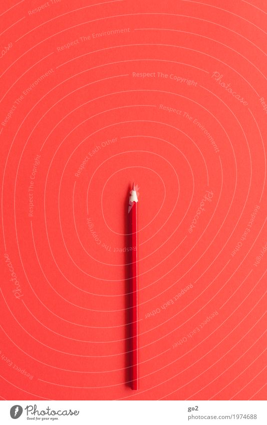 Rot Schule Studium Büroarbeit Arbeitsplatz Werbebranche Kunst Künstler Maler Schreibwaren Papier Zettel Schreibstift zeichnen schreiben ästhetisch einfach