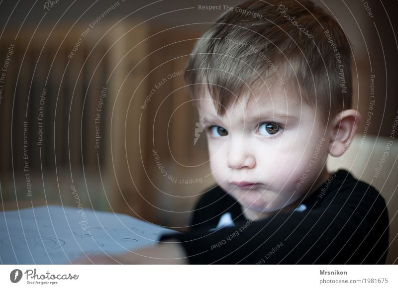 Ach menno... Mensch Kind Kleinkind Junge Kindheit Leben 1 1-3 Jahre frech Sohn Blick lustig Spaßvogel blond schön braunes Auge Kinderspiel Farbfoto