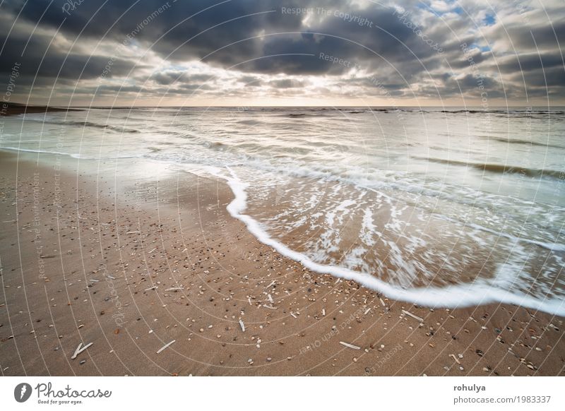 bewölkter Himmel über Nordseeküste Ferien & Urlaub & Reisen Strand Meer Natur Landschaft Sand Wasser Wolken Horizont Sonnenlicht Sommer Küste wandern Abenteuer