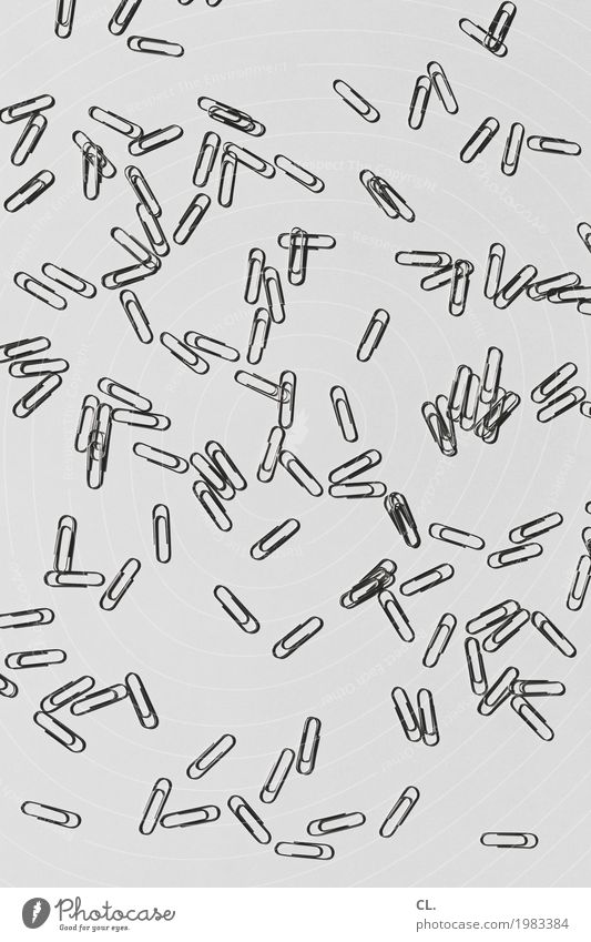 was zur verfügung stand / klammern Schule Berufsausbildung Studium Büroarbeit Arbeitsplatz Büroklammern ästhetisch viele Ordnungsliebe Farbfoto Gedeckte Farben