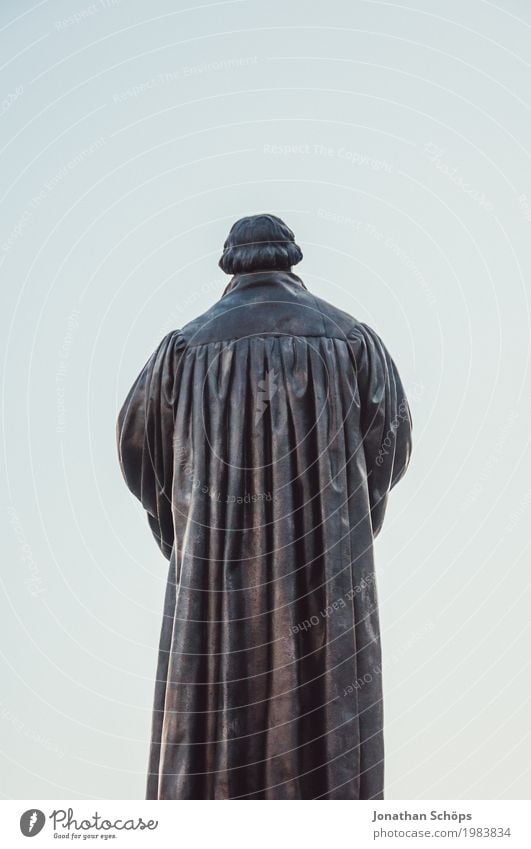 Martin Luther XV 500 Christentum Erfurt Protestantismus Religion & Glaube Gott Jubiläum Orientierung Reform Rede Blauer Himmel Farbfoto Statue Denkmal