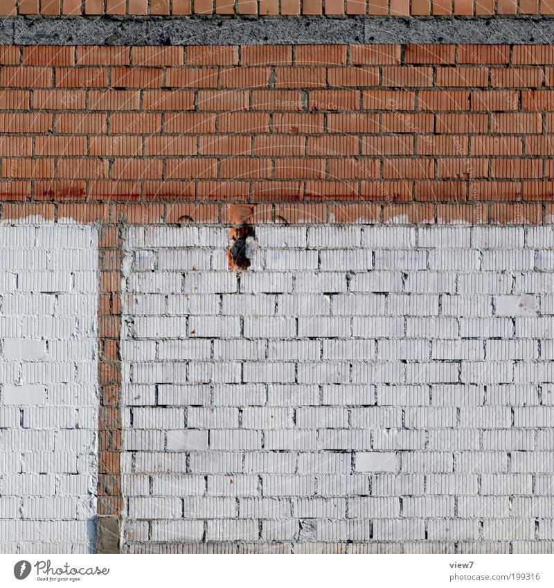 Ziegelsteine Haus Mauer Wand Fassade Stein Beton Linie Streifen alt dreckig dunkel einfach Billig kalt trist einzigartig entdecken Qualität Vergänglichkeit Zeit