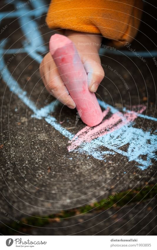 Malen II Kindererziehung Bildung Wissenschaften Kindergarten Spielzeug Zeichen lernen zeichnen Spielen schön Freude Glück Fröhlichkeit Zufriedenheit